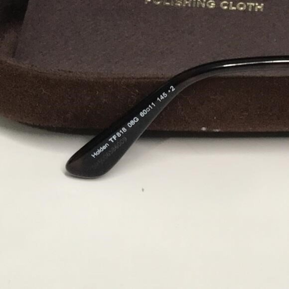 Tom Ford TF818 08G Holden Aviator Sunglasses Gunmetal Brown Gradient Mirror 60mm - Picture 3 of 12